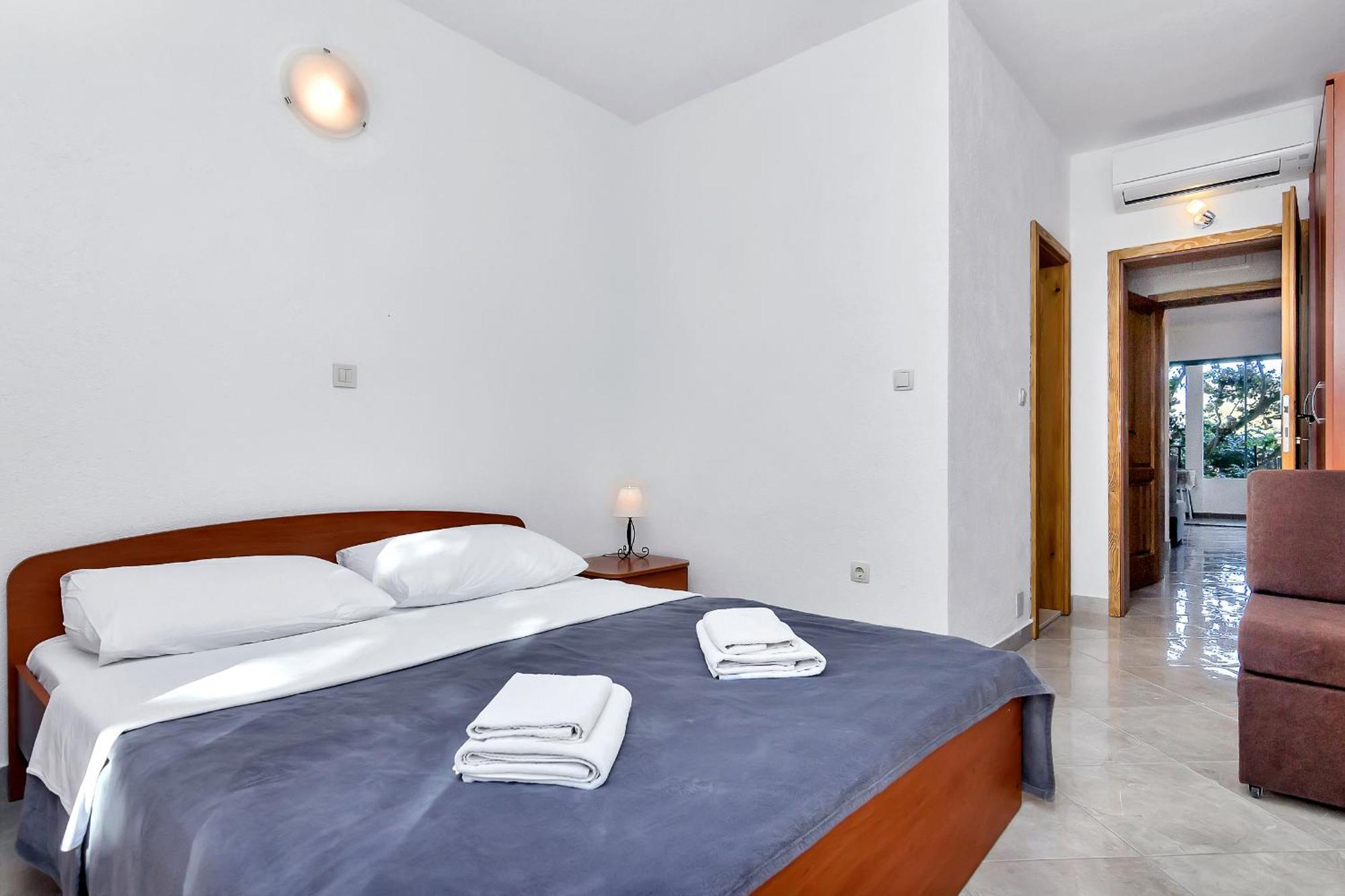 Apartmani Nikola Zastražišće المظهر الخارجي الصورة